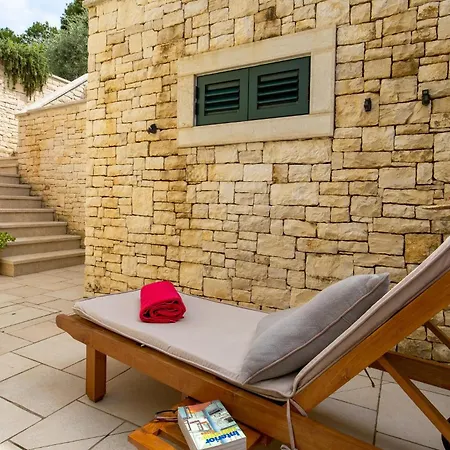 Сasa de vacaciones Pet Friendly In Porozina