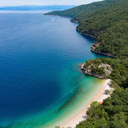Pet Friendly In Сasa de vacaciones Porozina