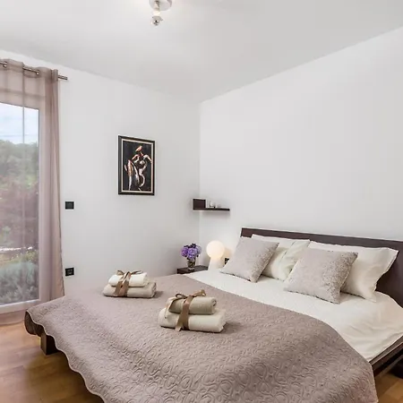 Pet Friendly In