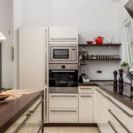 Dom wakacyjny Pet Friendly In With Kitchen *